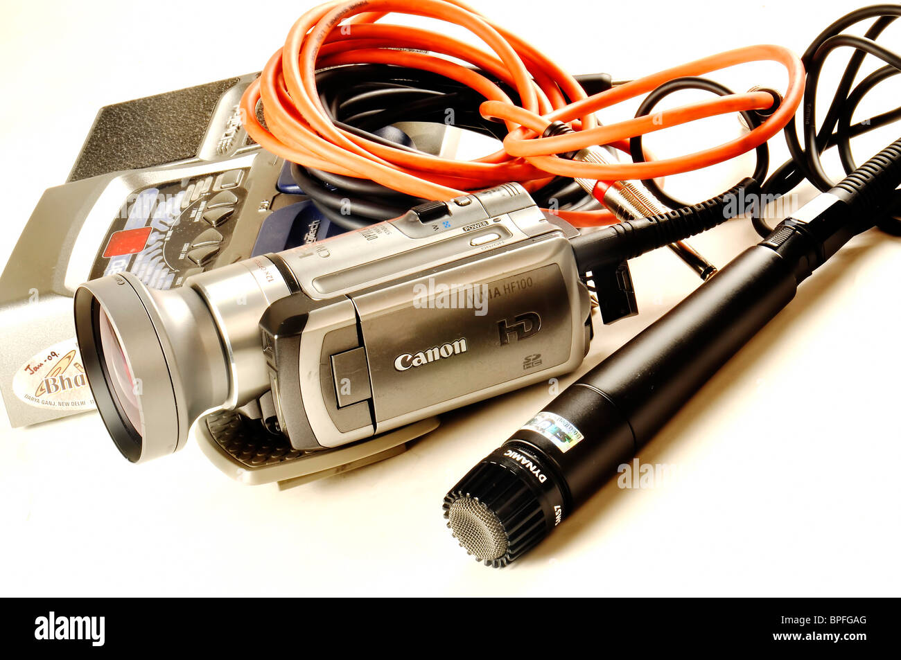 Microphone cables hires stock photography and images Alamy