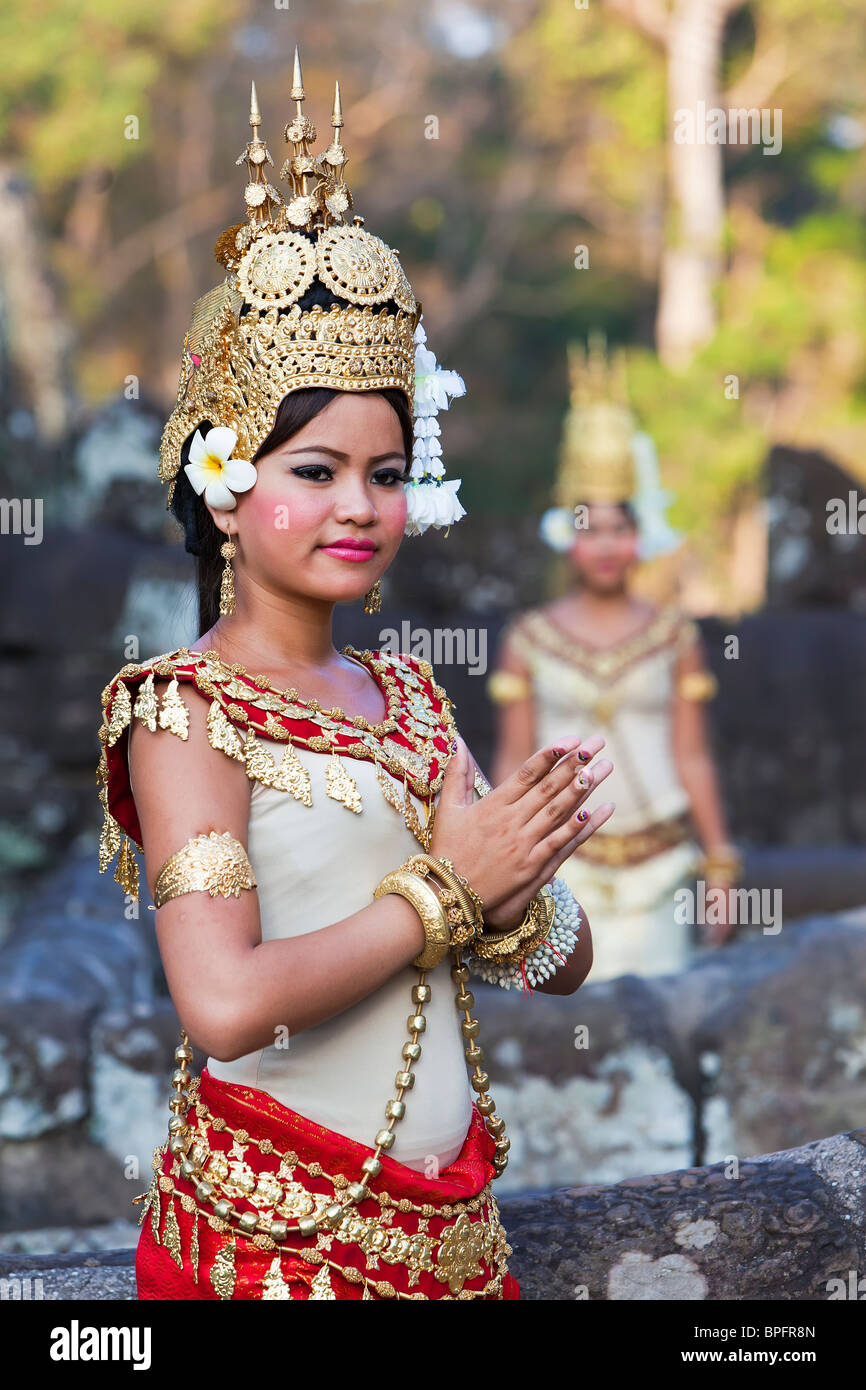 Traditional Apsara Dancers, The Bayon Temple, Angkor Wat, Siem Reap