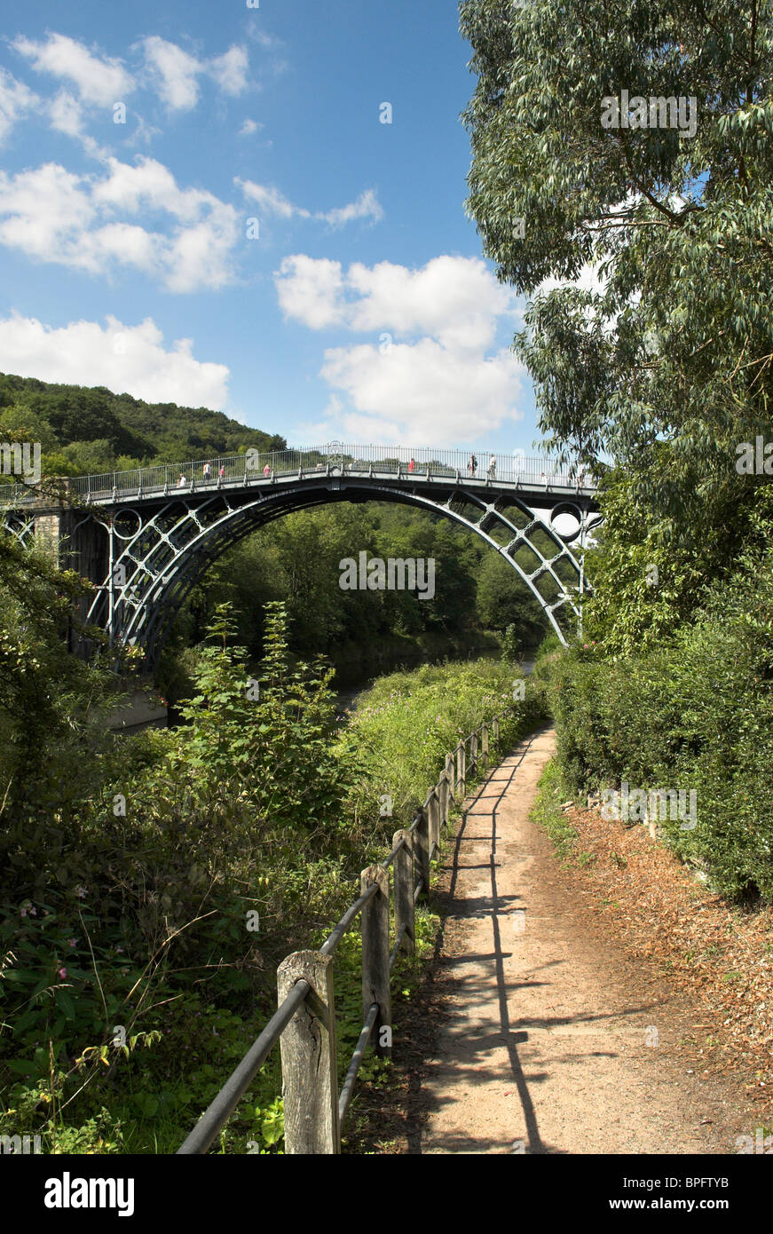 The Iron Bridge at Ironbridge, Shropshire, England Stock Photo Alamy