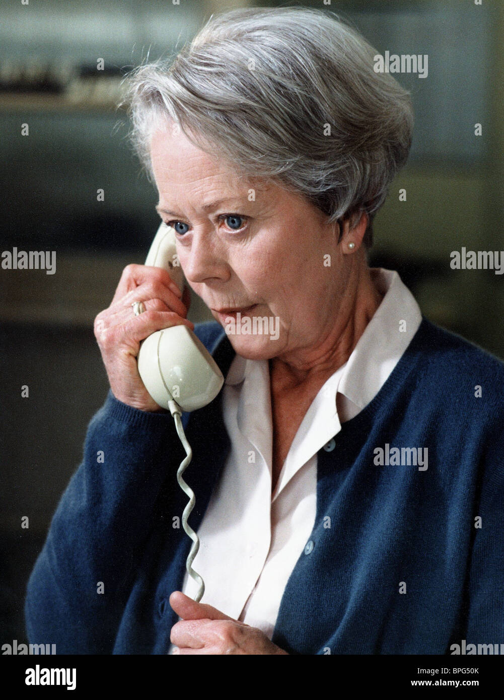 Annette Crosbie Photo