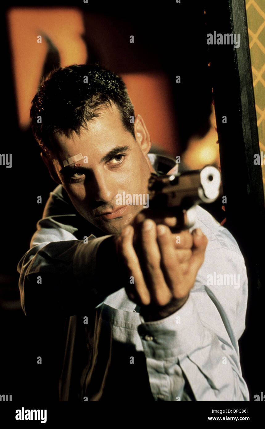 Films Et Séries Tv Avec Adrian Pasdar ADRIAN PASDAR HOUSE OF FRANKENSTEIN (1997 Stock Photo - Alamy
