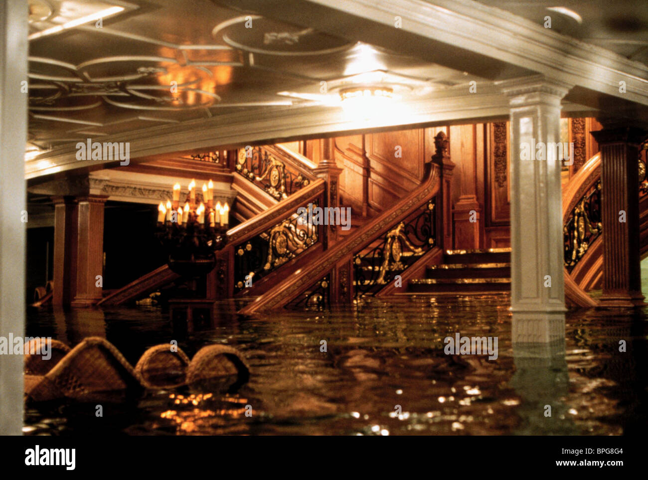 Sinking Scene Titanic 1997 Stock Photo 31090756 Alamy