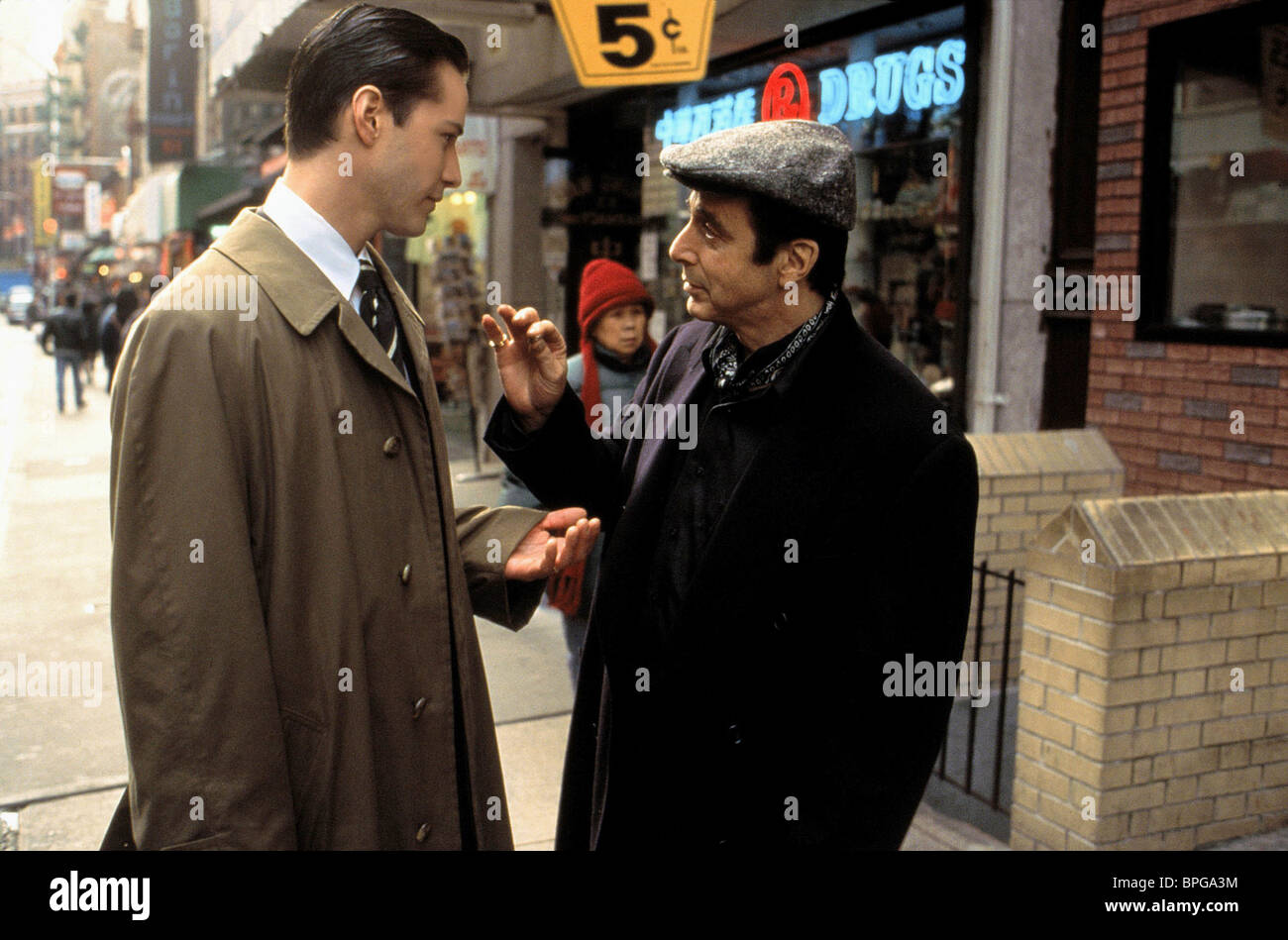 KEANU REEVES & AL PACINO THE DEVIL'S ADVOCATE (1997 Stock Photo
