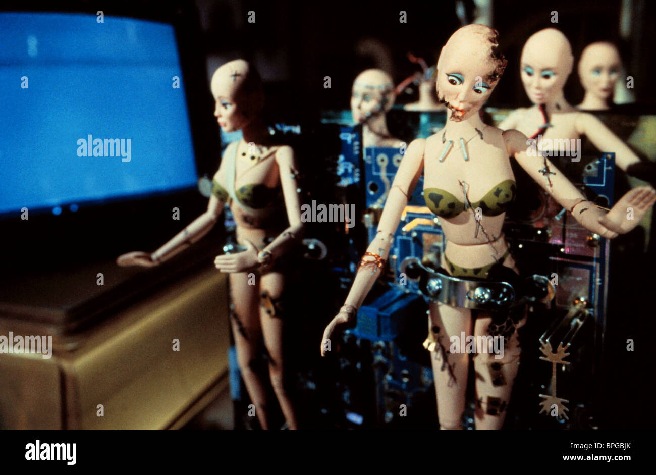 GWENDY DOLLS SMALL SOLDIERS (1998 Stock 