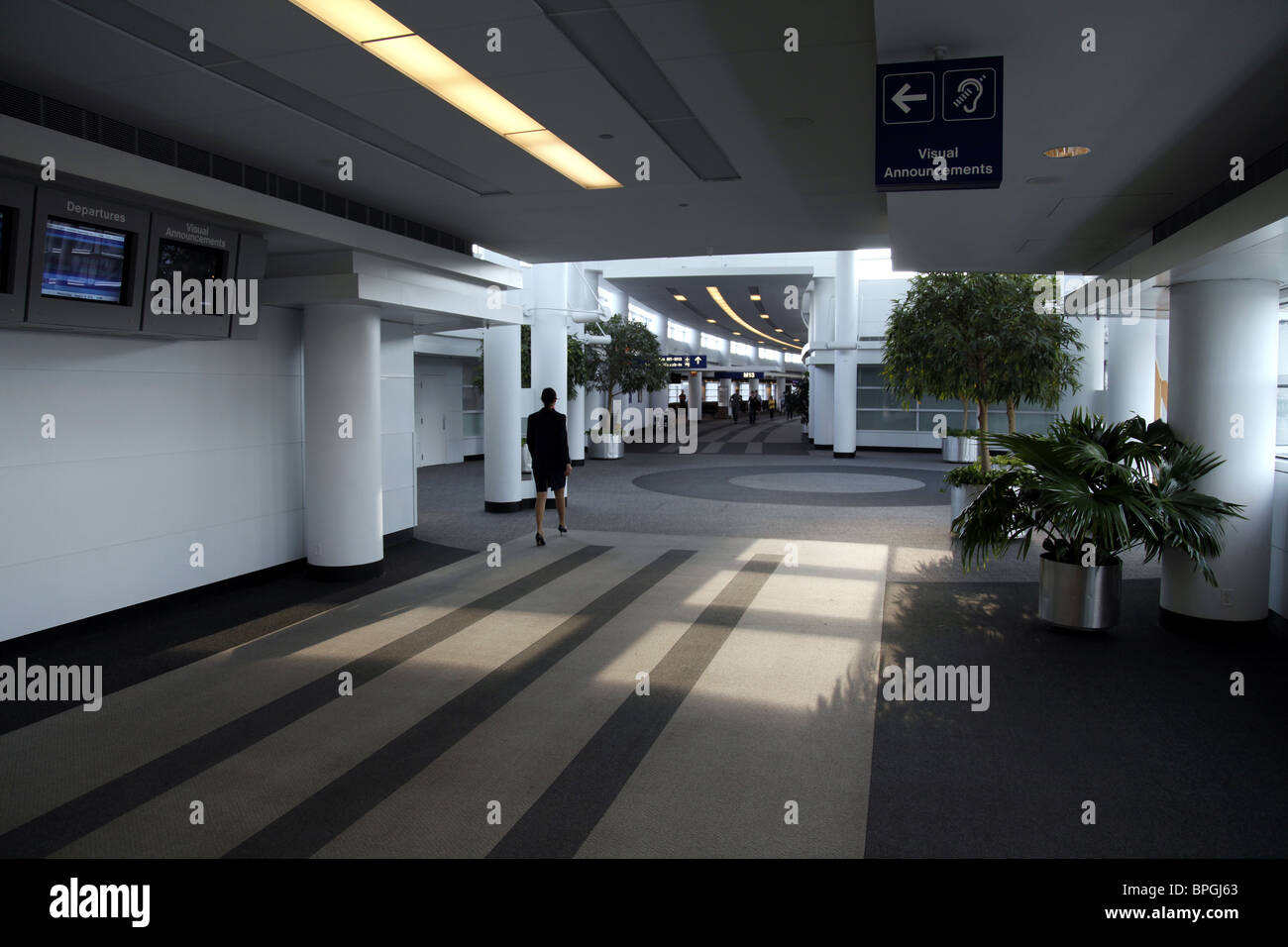 Inside the terminal at O Hare International Airport in Chicago Stock Photo  - Alamy