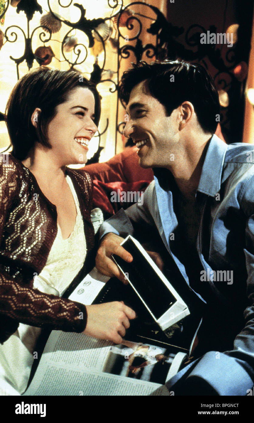 Neve Campbell 1999 High Resolution Stock Photography and Images - Alamy