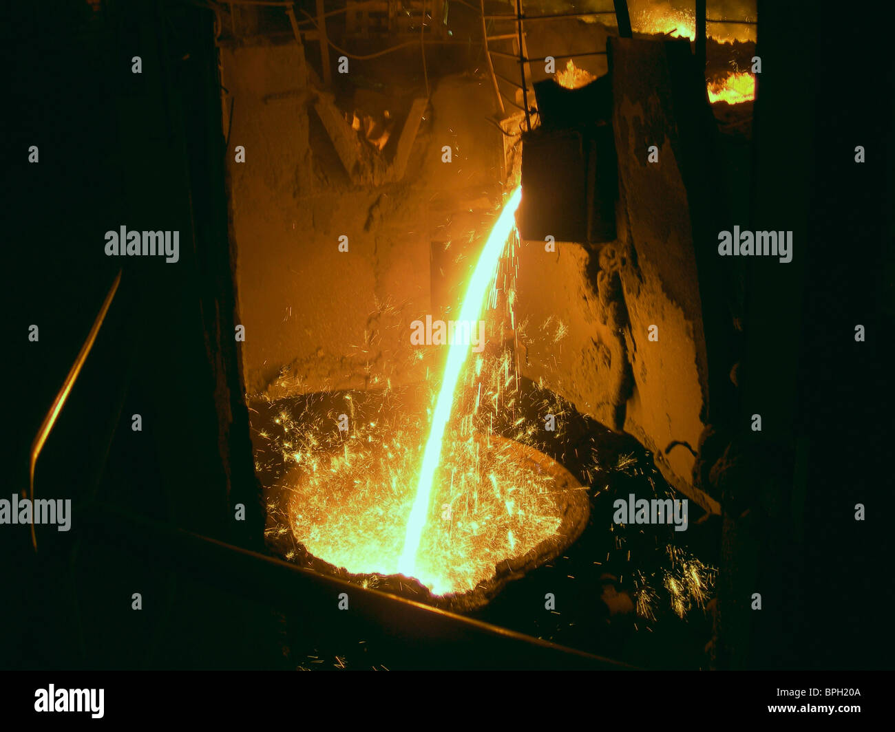 Ferrous liquid hires stock photography and images Alamy