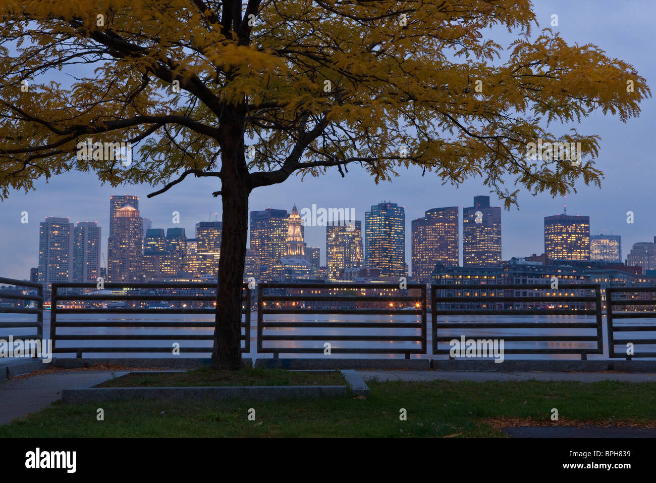 Boston skyline harbor dusk hi-res stock photography and images - Alamy
