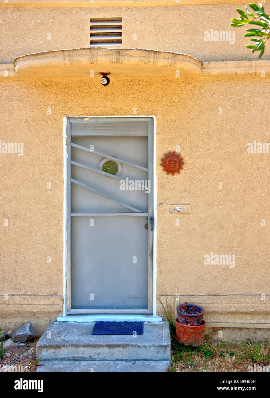Screen door porch hires stock photography and images Alamy