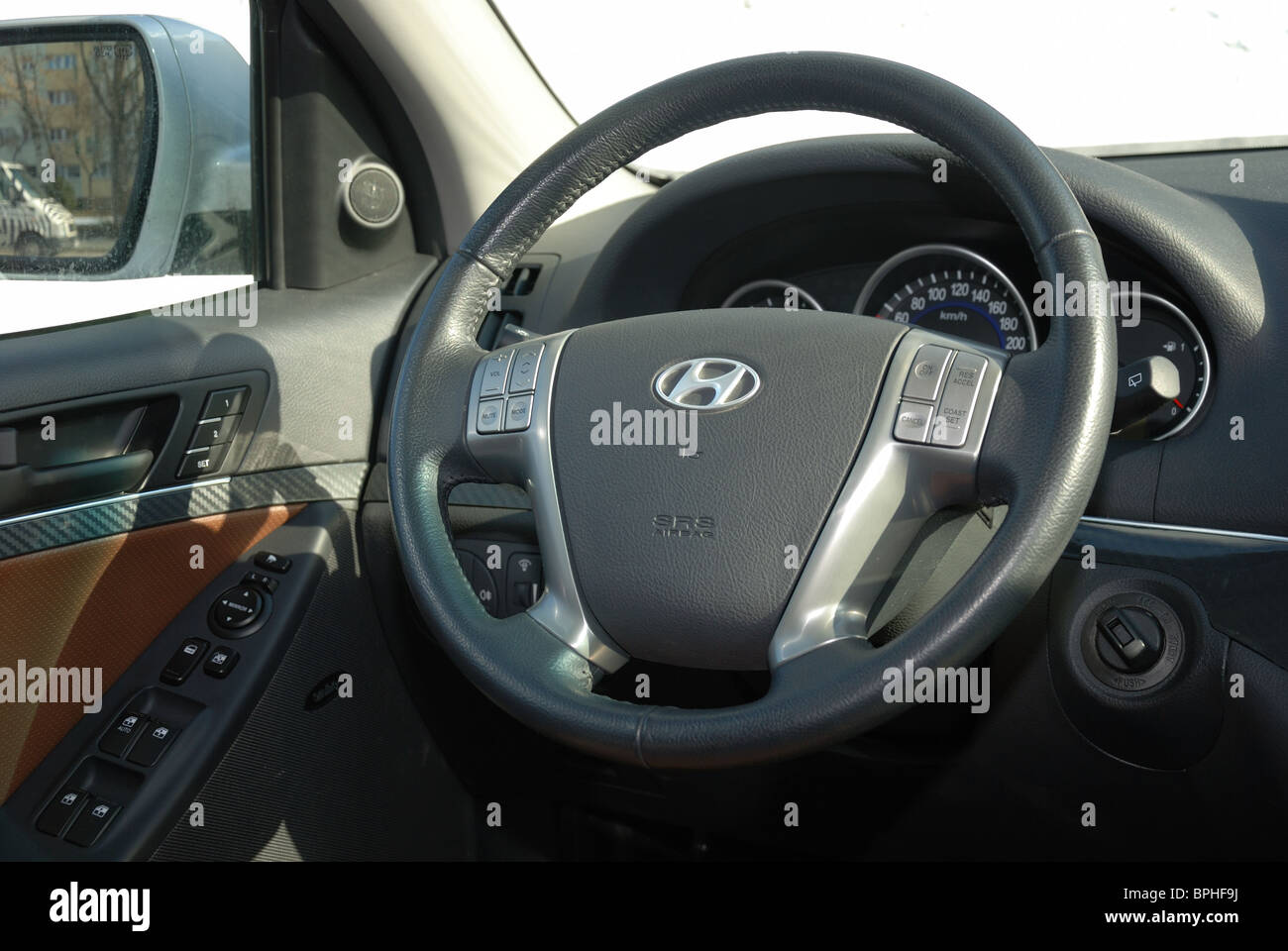 Hyundai car interior hi-res stock photography and images - Alamy