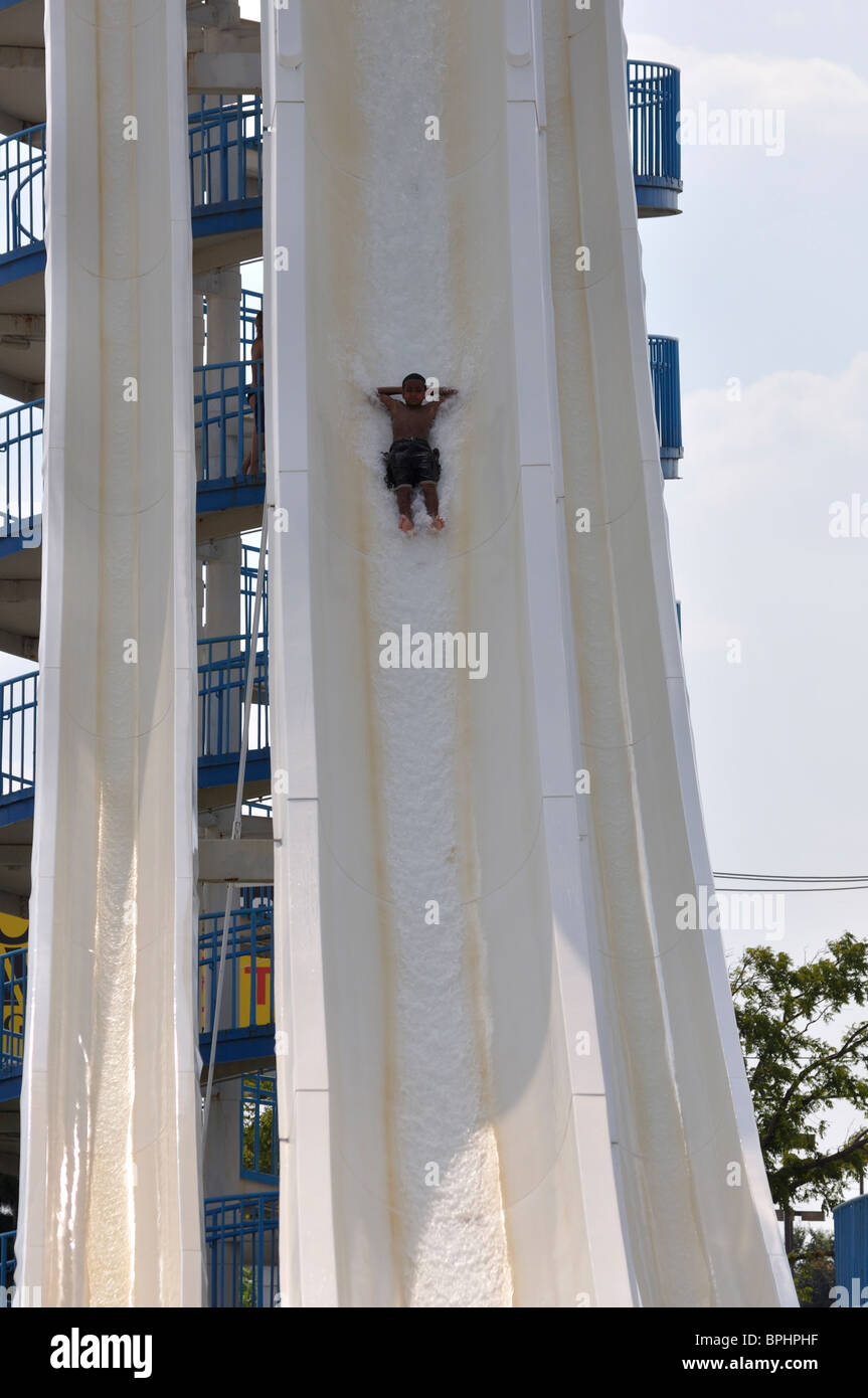 Water slide at Hurricane Harbor waterpark , Six Flags Over Texas ...