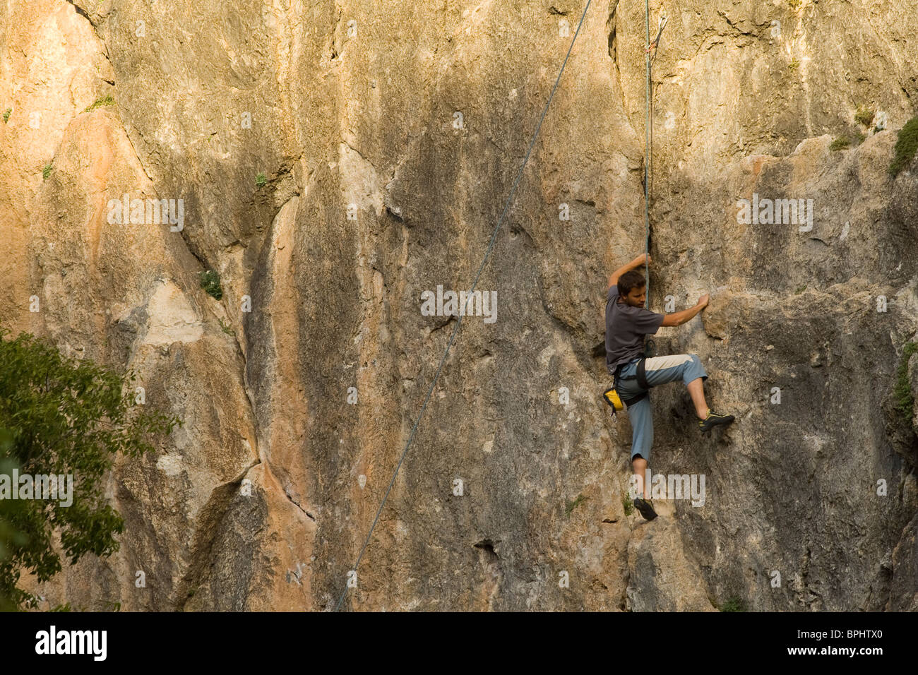 Free climber hi-res stock photography and images - Alamy