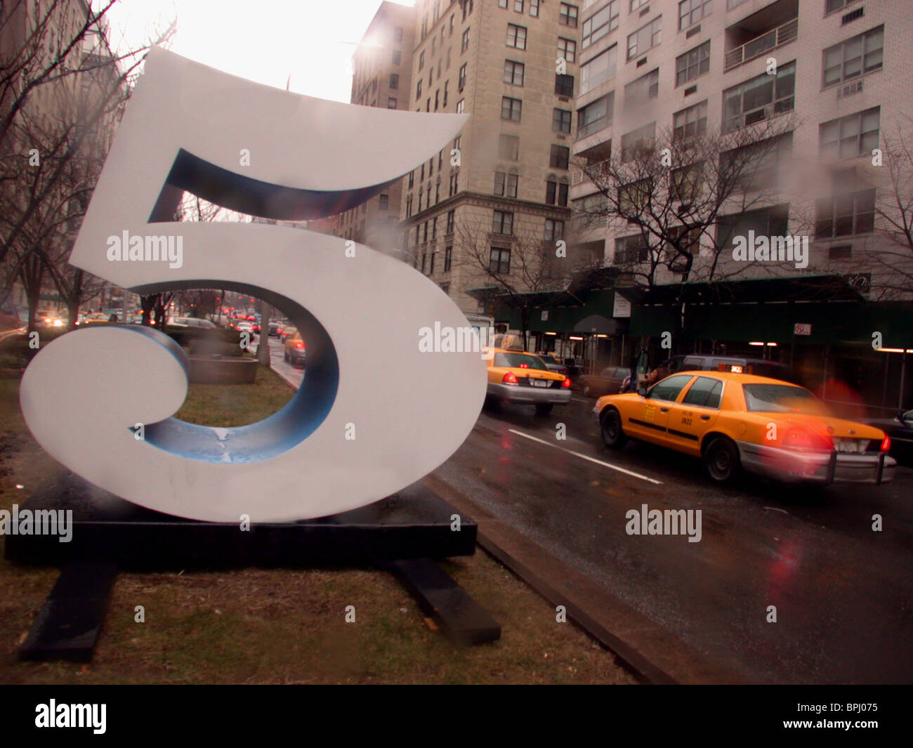 The public art sculpture '1 Through 0' on Park Avenue by the artist Robert Indiana Stock Photo