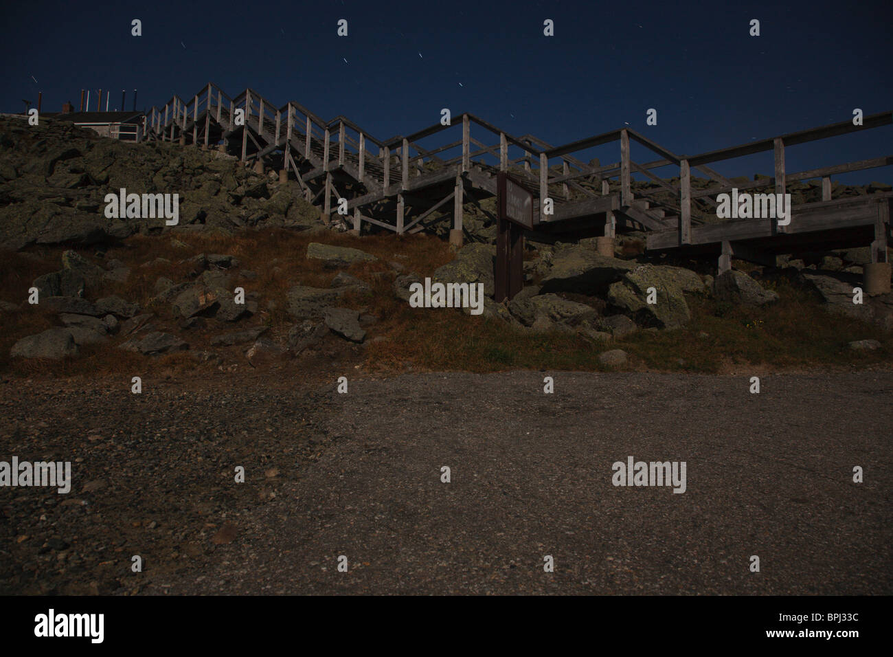 Mount Washington State Park during the night in the White Mountains ...