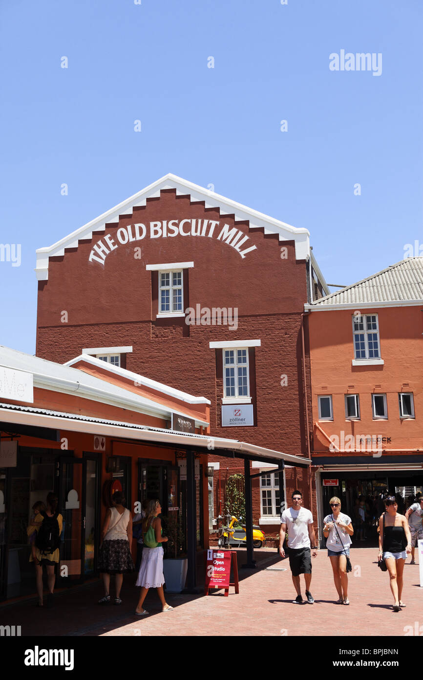saturday-market-at-the-old-biscuit-mill-in-the-woodstock-district-of