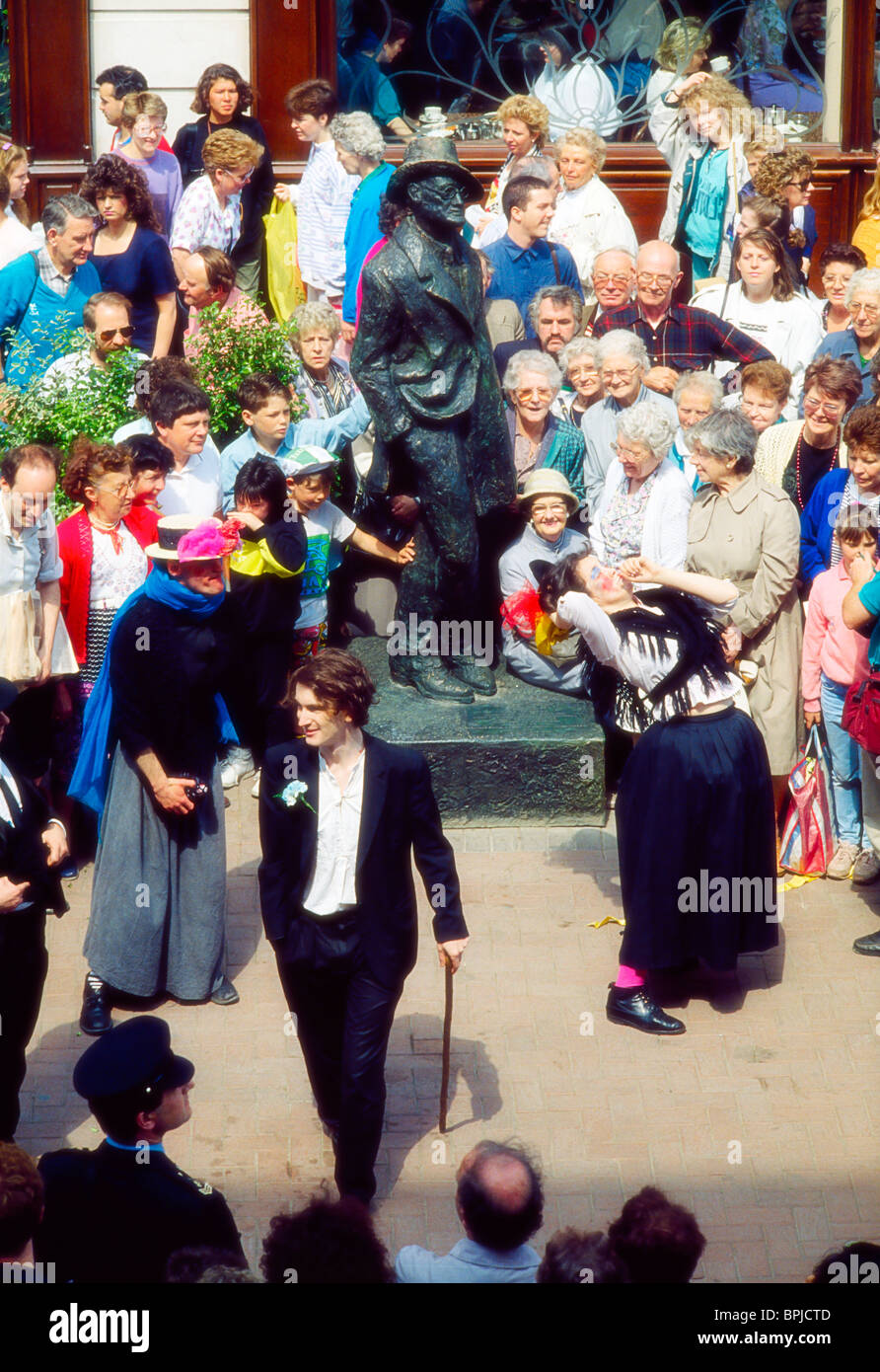 Bloomsday festival hires stock photography and images Alamy