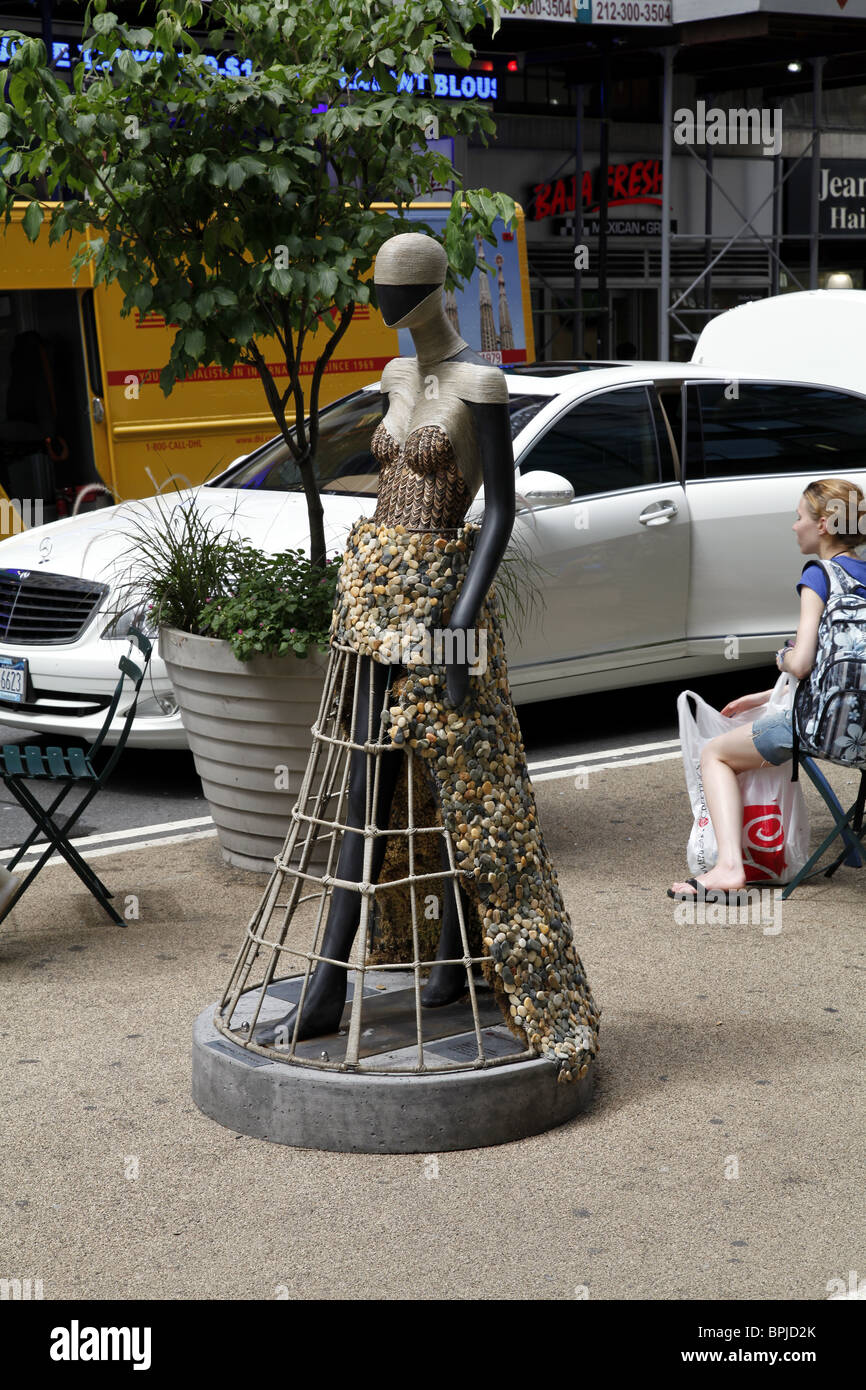 Statue in Times Square. New York. America Stock Photo Alamy