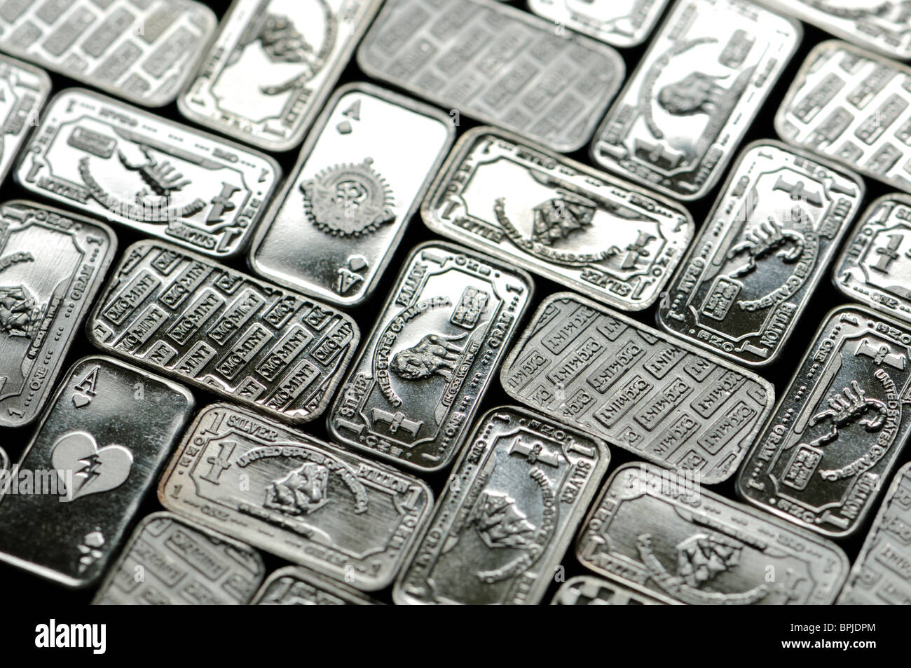 Pure silver hi-res stock photography and images - Alamy
