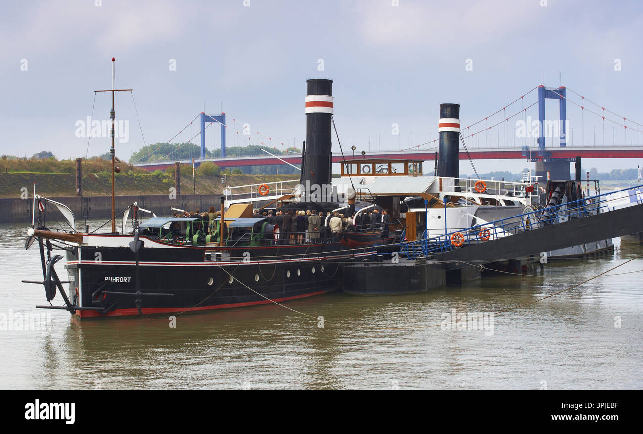 Paddle steamer (Radschleppdampfer) Oskar Huber, Museum of German Inland Navigation, Port of the museum, Duisburg-Ruhrort, Ruhrg Stock Photo
