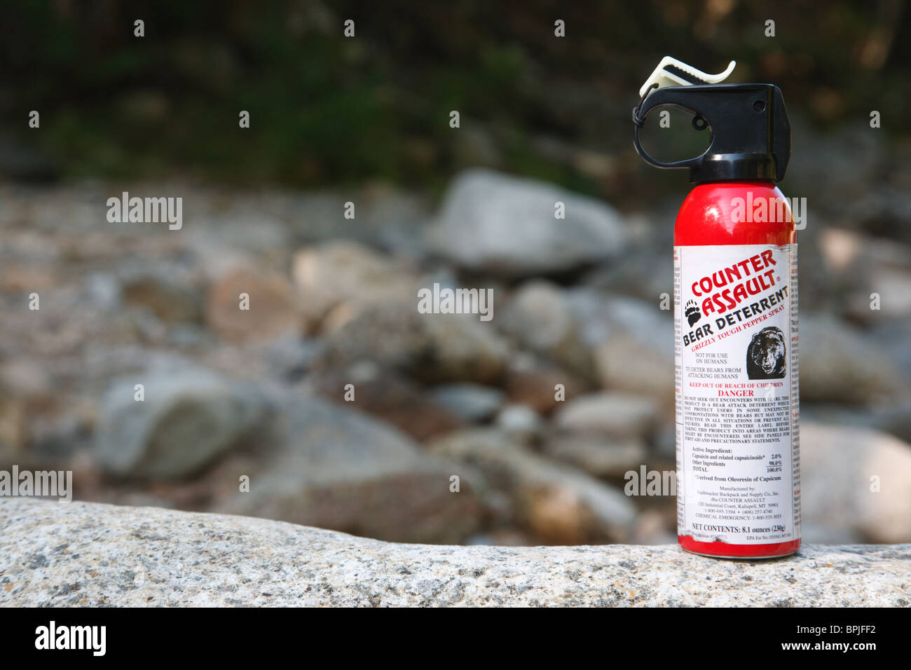 Animal deterrent spray hires stock photography and images Alamy