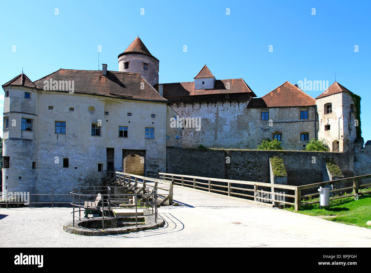 Gate structure with outer ward, forecourt, 1th courtyard of the castle of Burghausen, longest castle in Europe 1043 meter long Stock Photo