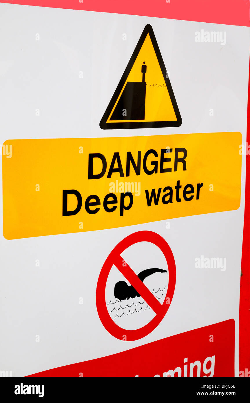 Deep water and no swimming warning sign, Great Britain Stock Photo