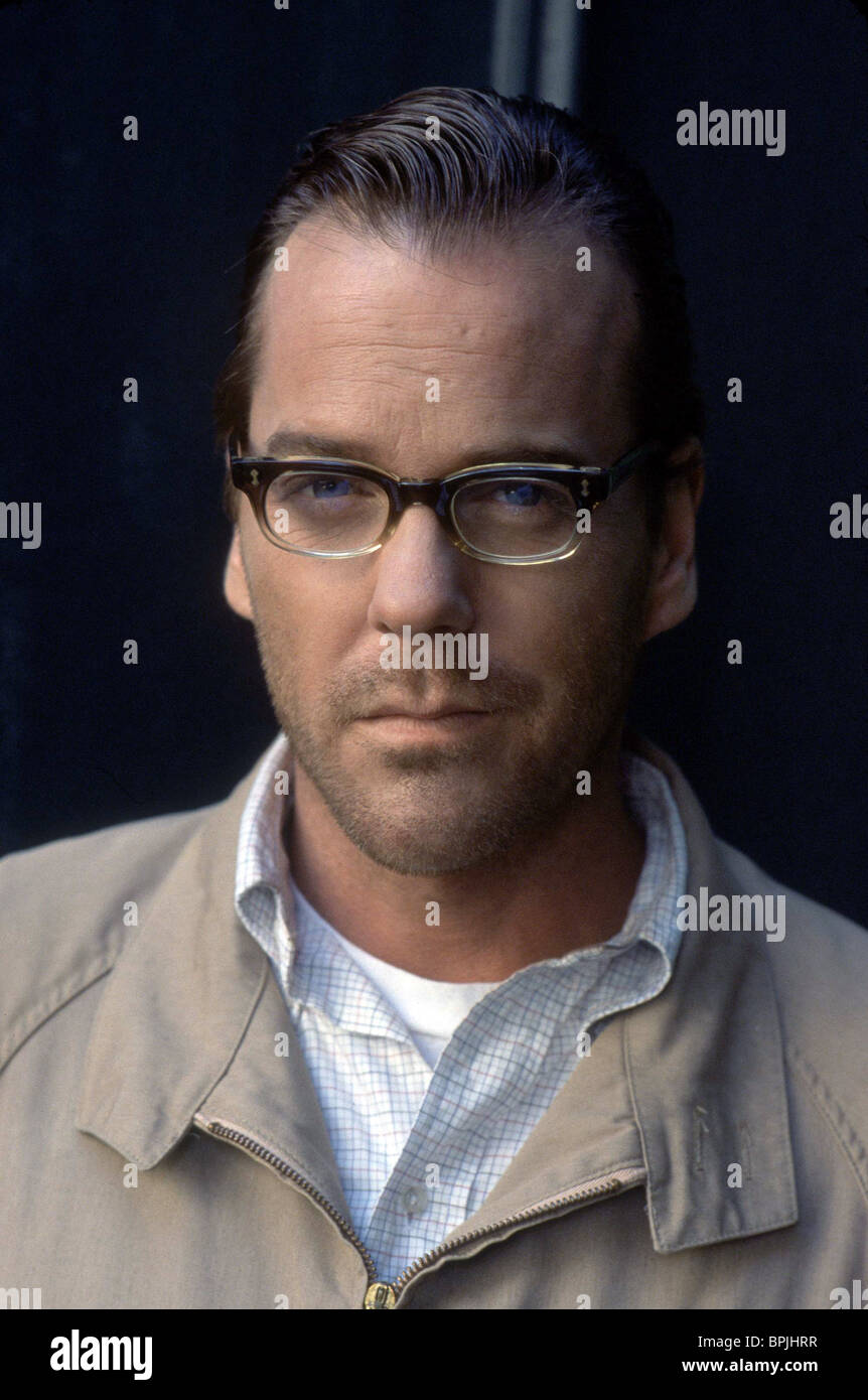 KIEFER SUTHERLAND PHONE BOOTH (2002 Stock Photo 31141931 Alamy