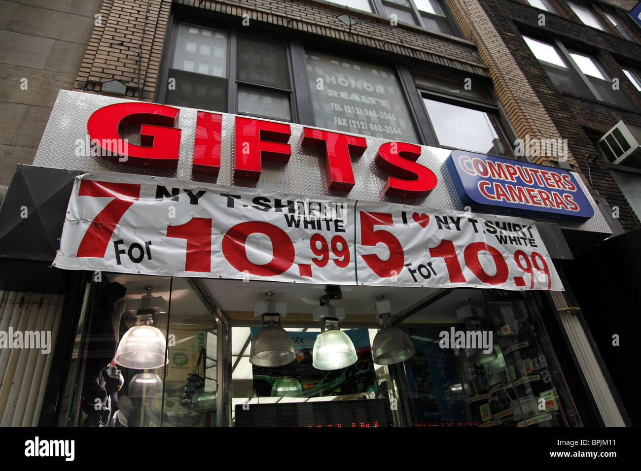 Gift shop. New York Stock Photo Alamy