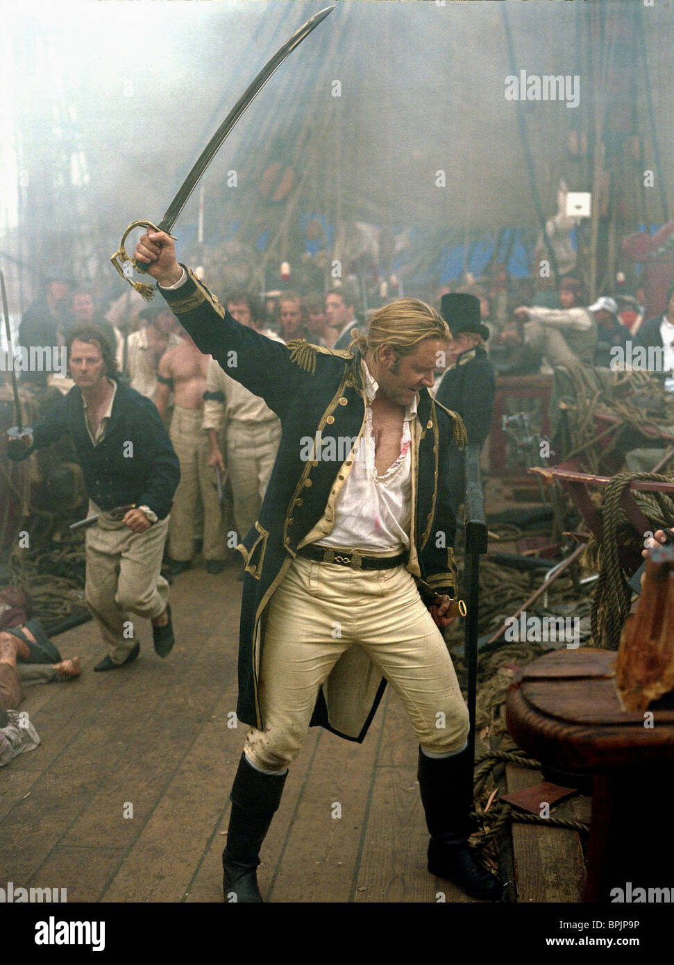 RUSSELL CROWE MASTER AND COMMANDER: THE FASTER SIDE OF THE WORLD ...