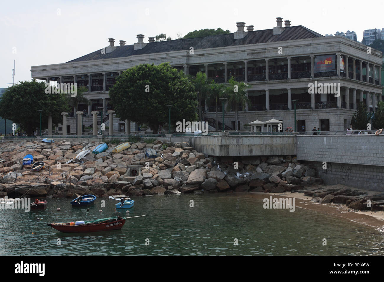 Murray House, Stanley, Hong Kong. Houses restaurants and the Maritime museum Stock Photo