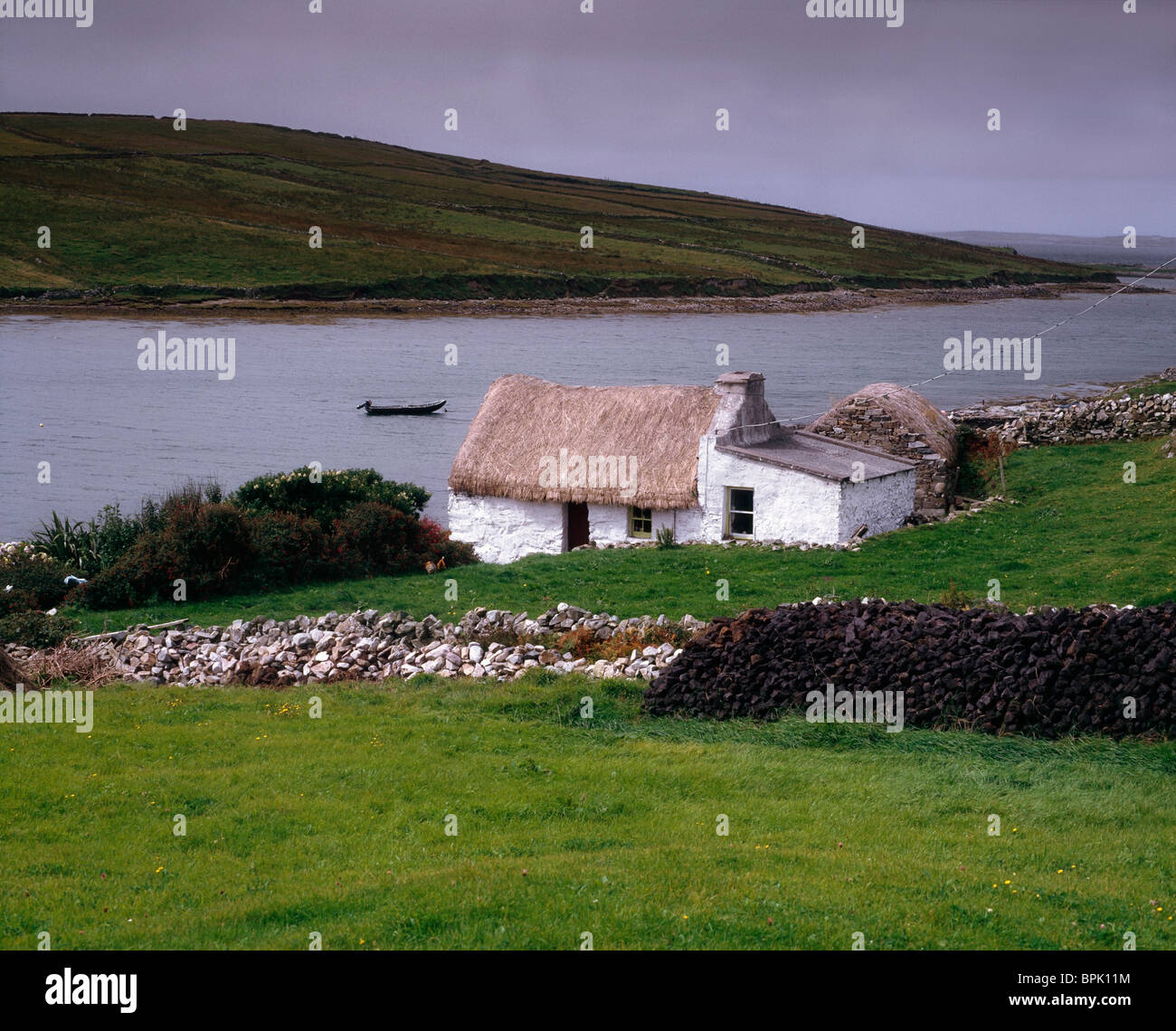 Co Galway Ireland Irish Cottages Near Cleggan Stock Photo
