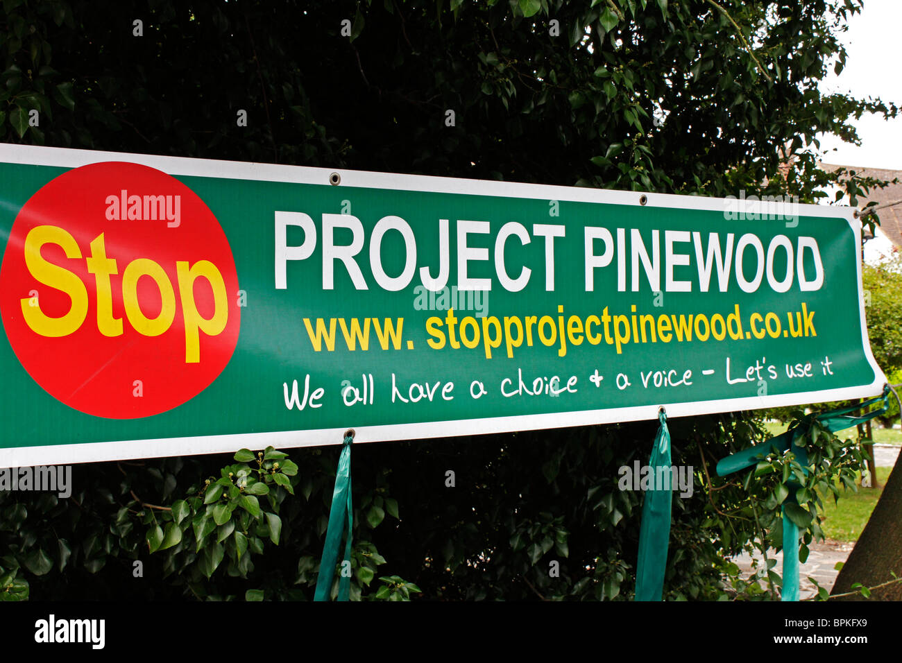 Protest banner to stop Project Pinewood a large expansion of Pinewood film and television studios on a greenfield site. Stock Photo