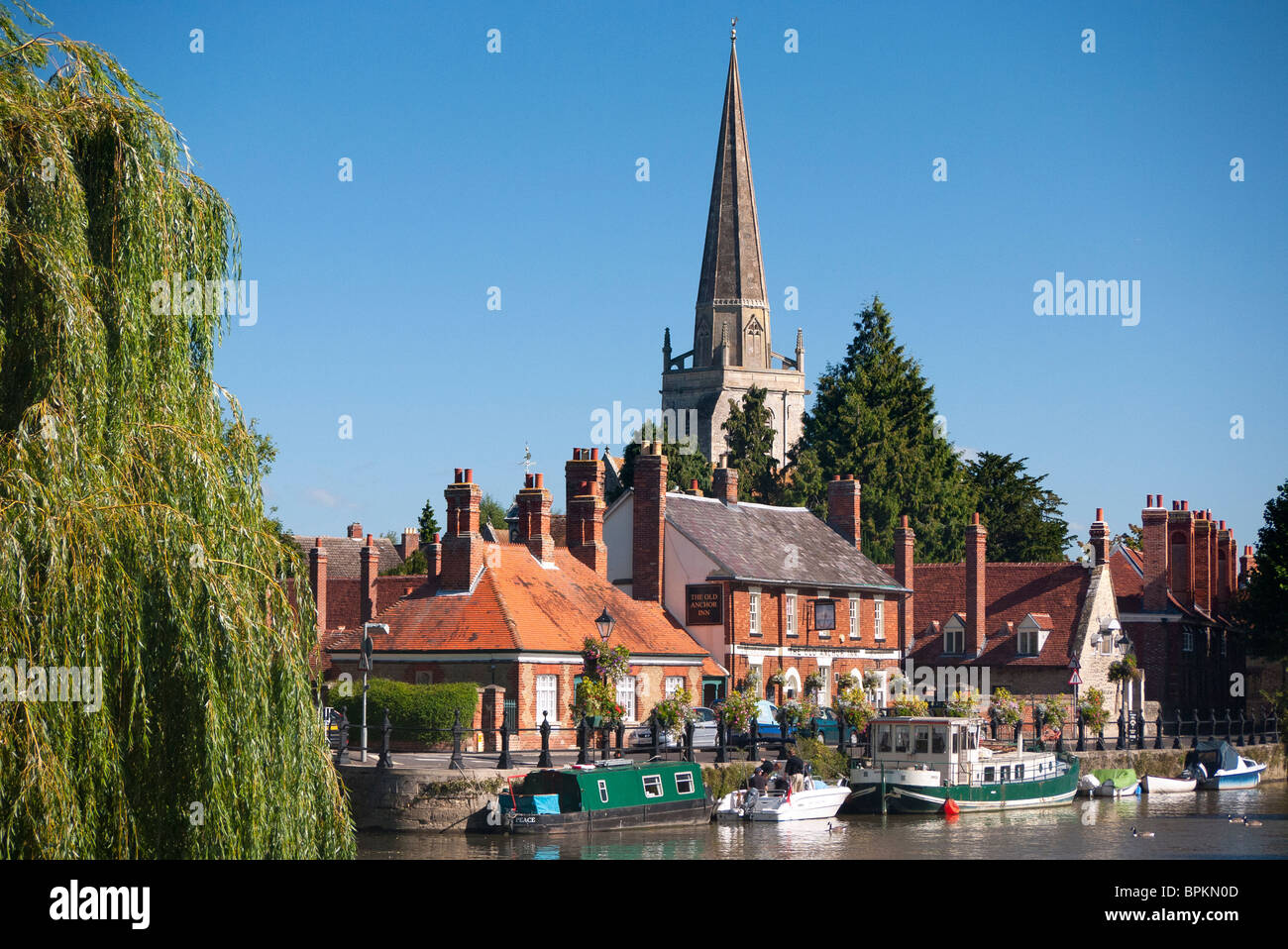 St Helen's Church and the Thames at Abingdon- summer 3 Stock Photo