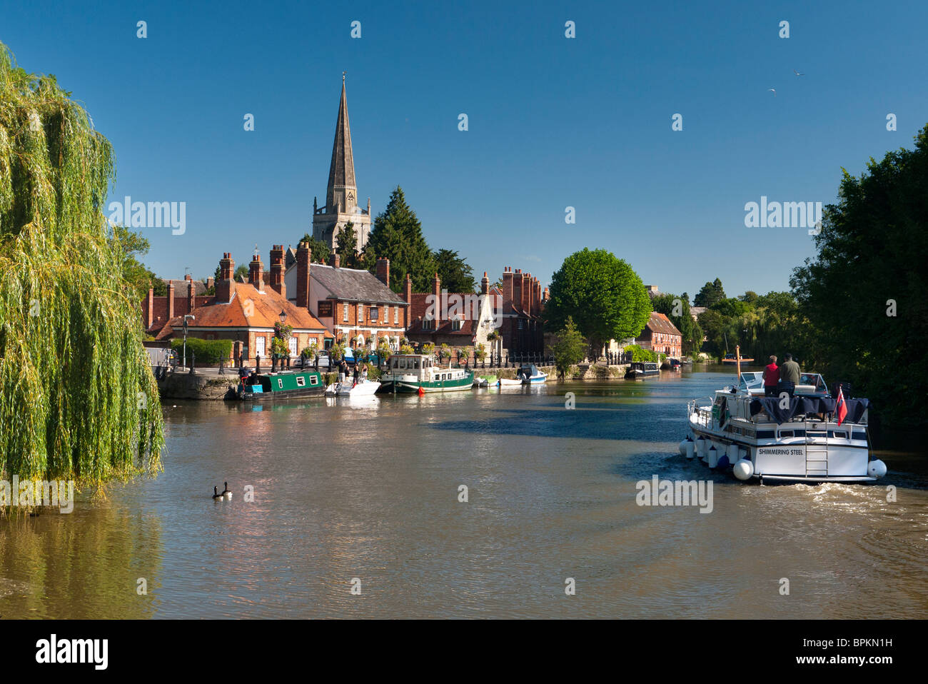 St Helen's Church and the Thames at Abingdon- summer 2 Stock Photo