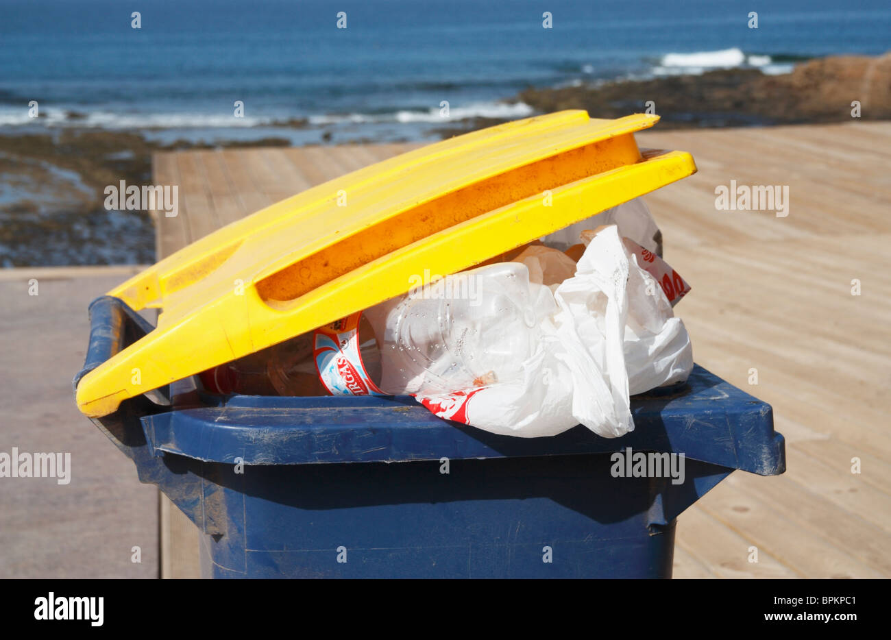 Recycle wheelie bin blue hi-res stock photography and images - Alamy