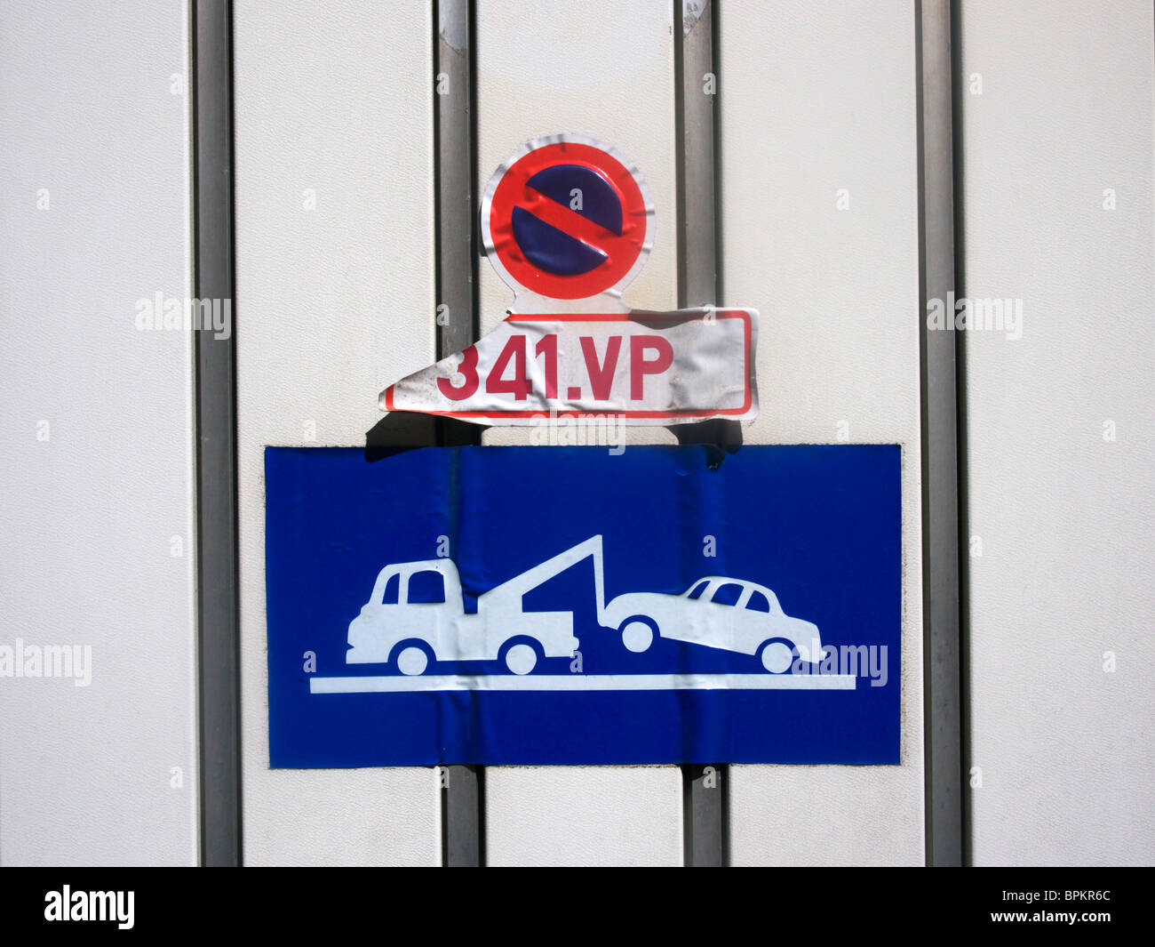 No parking sign symbol hi-res stock photography and images - Alamy