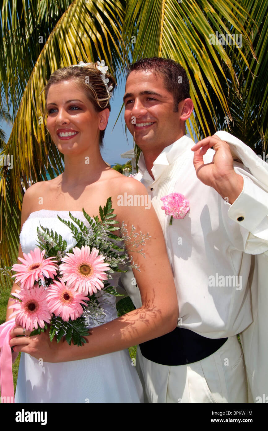 Bridal Couple at Montego Bay, Jamaica, Caribbean Stock Photo Alamy
