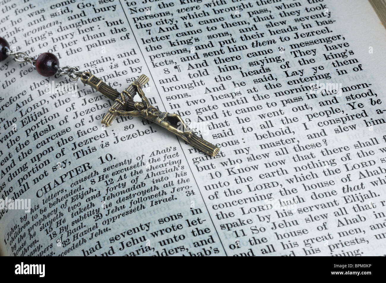 Bible With Rosary Beads John Gollop Stock Photo Alamy bible-with-rosary-beads-john-gollop-stock-photo-alamy