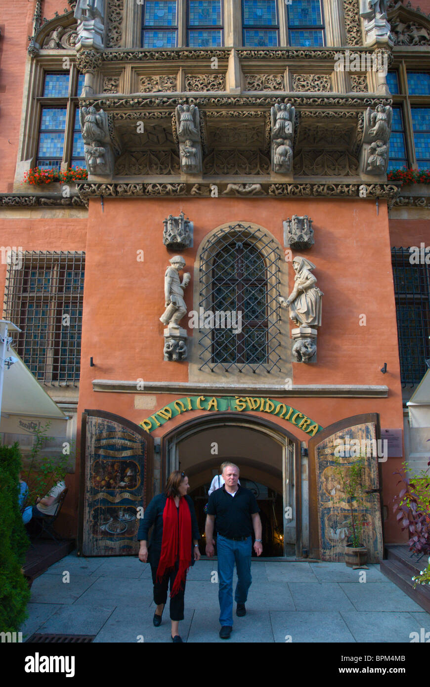 Pivnicka Swidnicka beer hall and restaurant exterior Rynek the main square Wroclaw Silesia Poland Europe Stock Photo