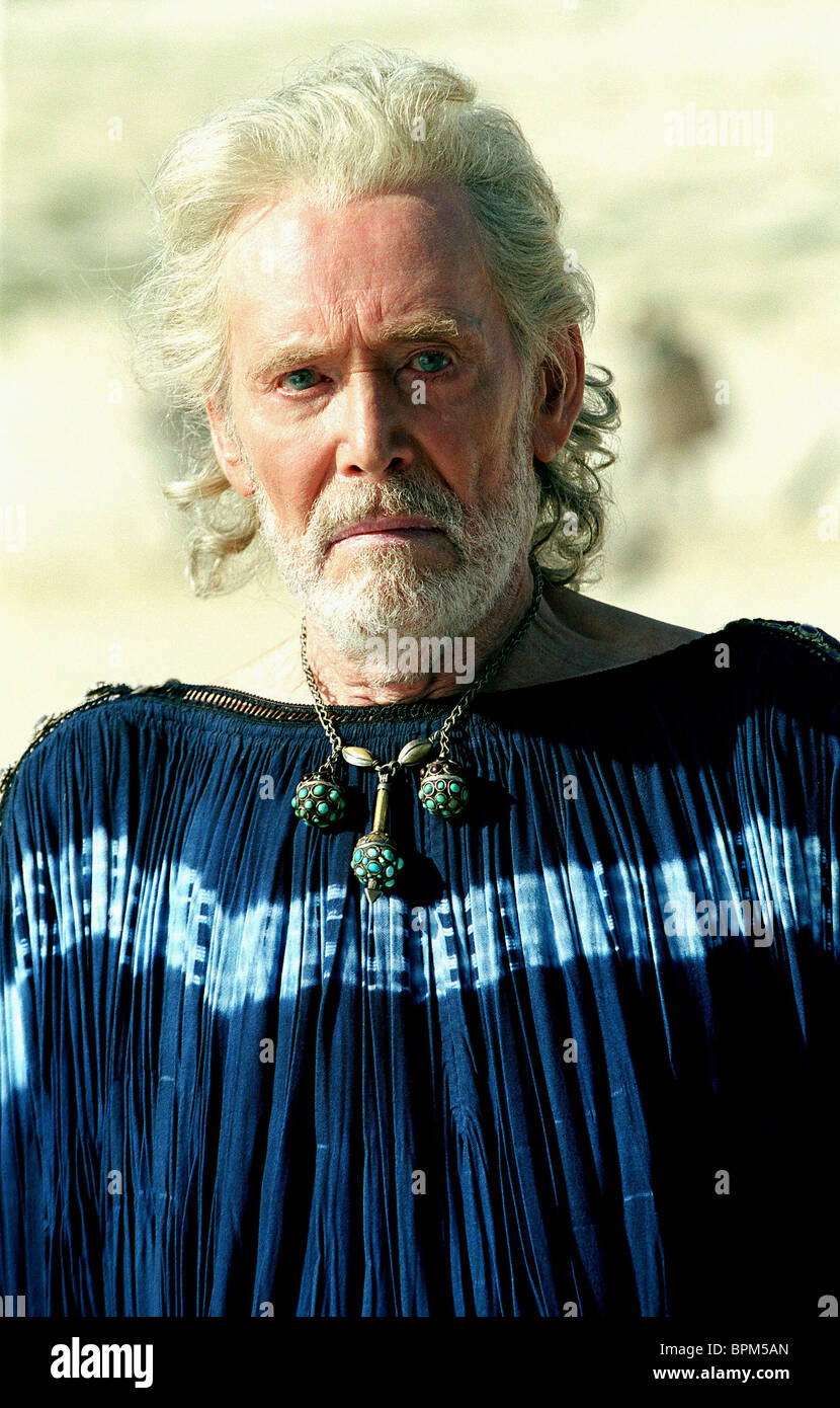 Peter O Toole Troy 2004 Stock Photo Alamy