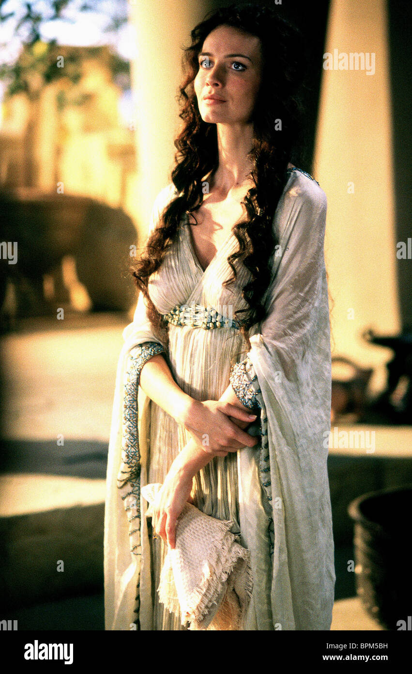 Saffron Burrows Stock Photos & Saffron Burrows Stock Images Alamy