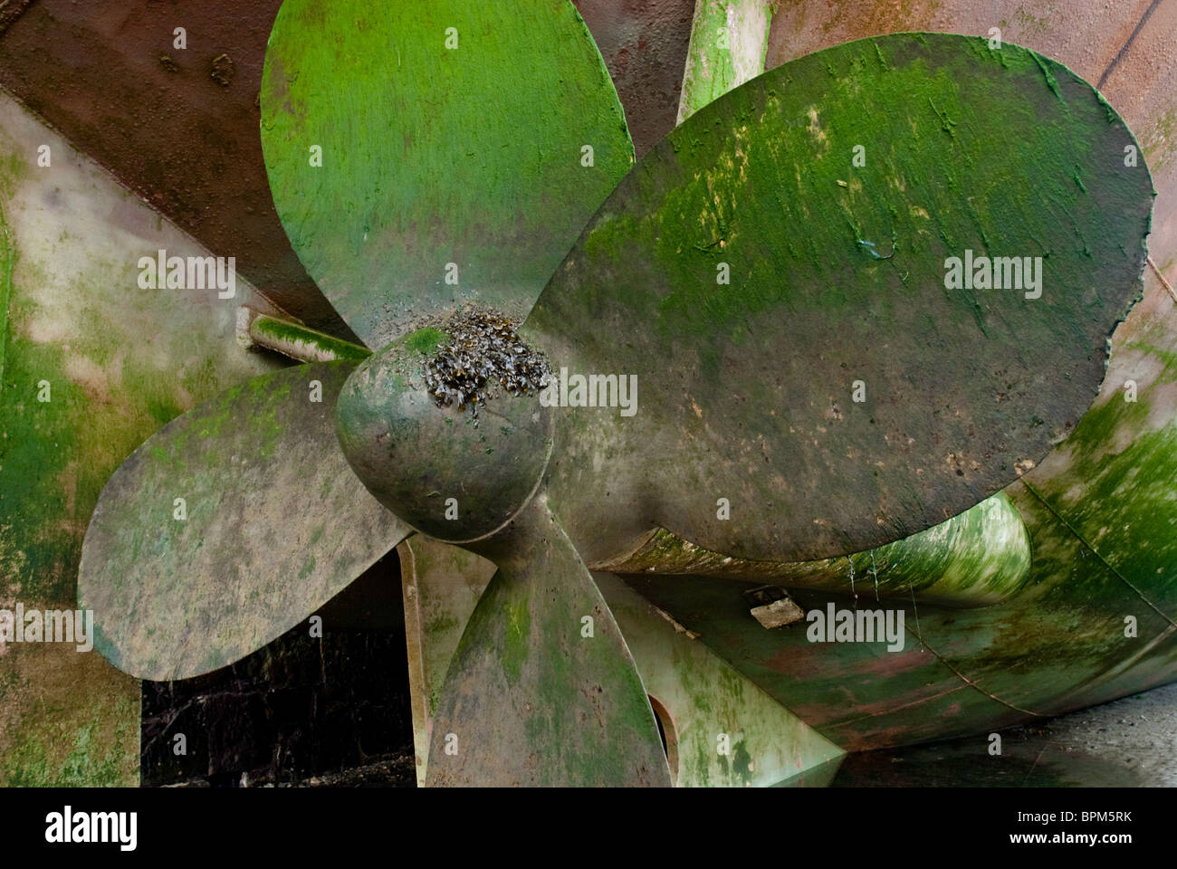 Tugboat propeller hires stock photography and images Alamy