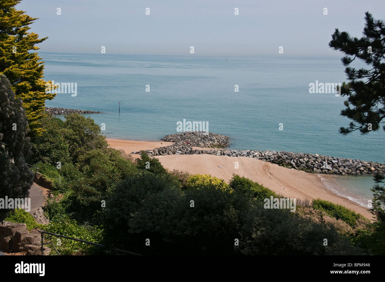 Folkestone beach hi-res stock photography and images - Alamy