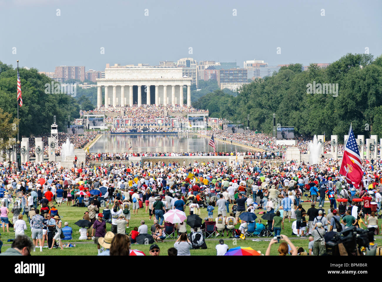 Crowd rally hi-res stock photography and images - Alamy