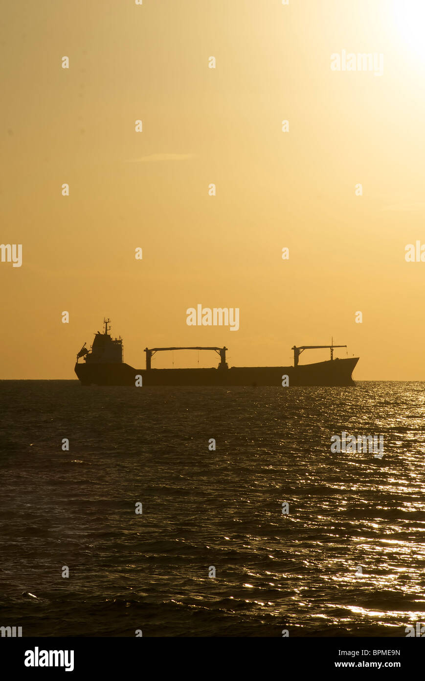 Stationary ship hi-res stock photography and images - Alamy