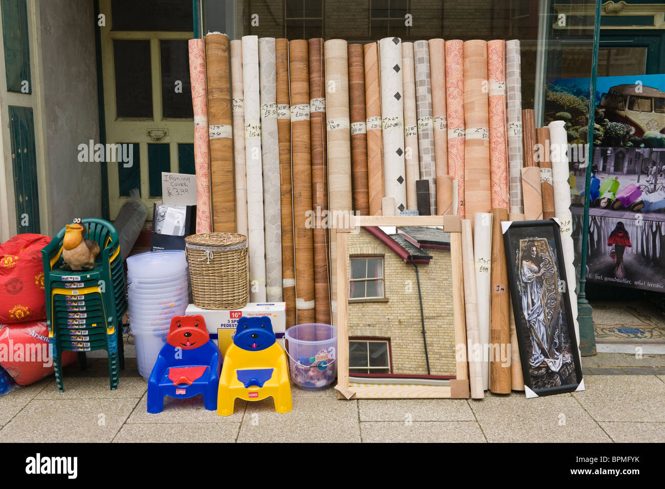 Lino flooring hires stock photography and images Alamy