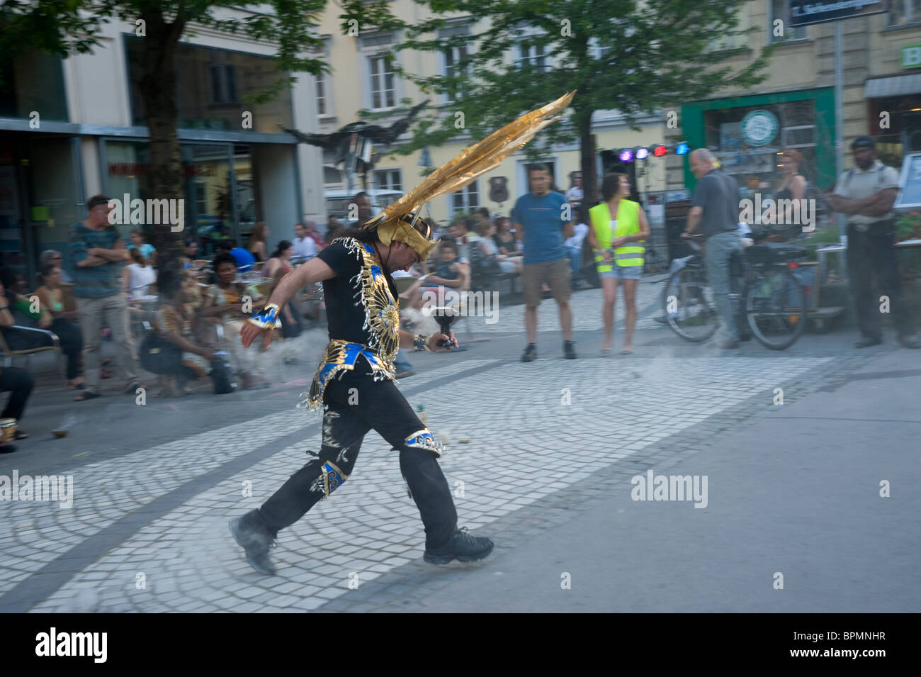 Wien, Siebensternplatz, Straßentheater - Vienna, Street Festival Stock Photo