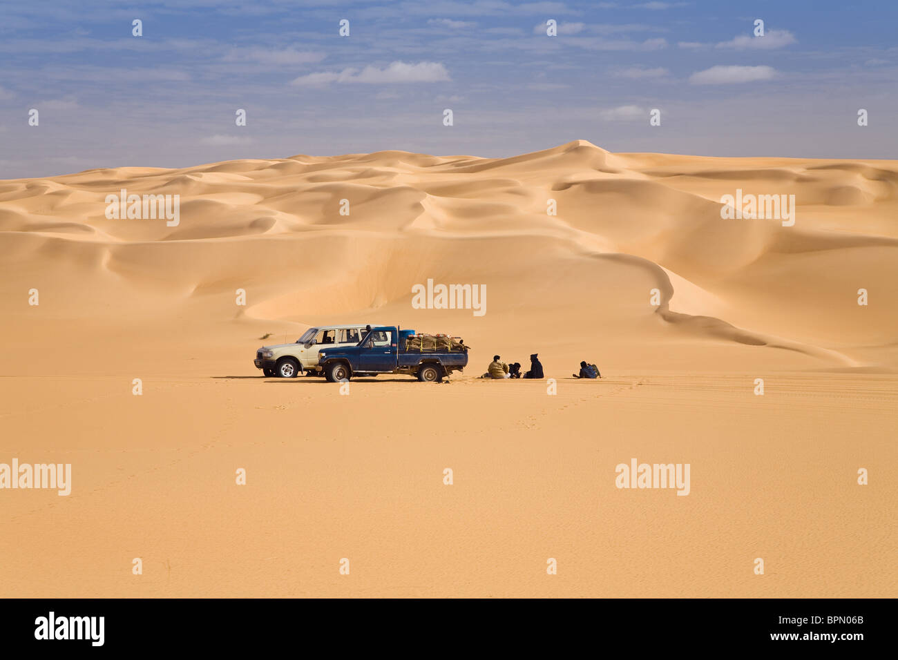 Individual tourism in the libyan desert, Libya, Africa Stock Photo