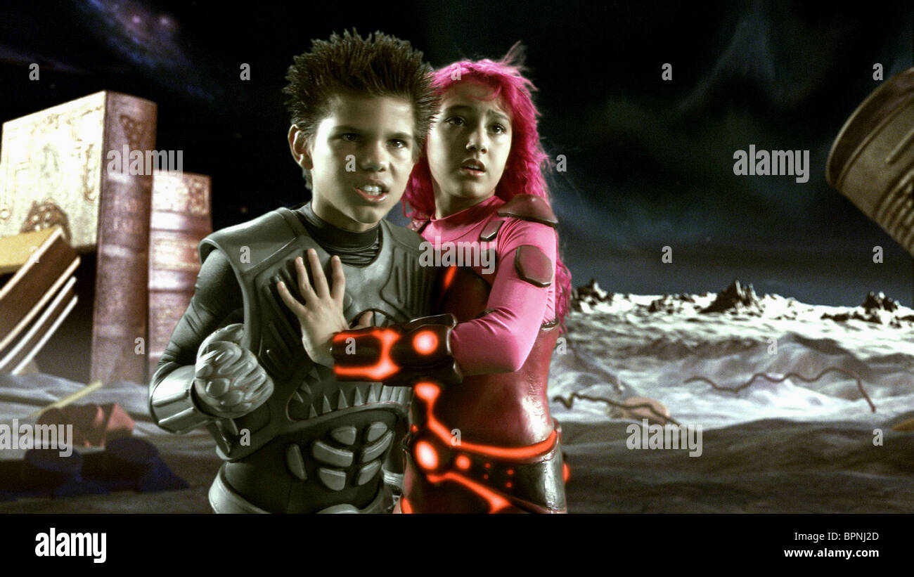 Films Et Séries Tv Avec Taylor Dooley TAYLOR LAUTNER, TAYLOR DOOLEY, THE ADVENTURES OF SHARKBOY AND Stock