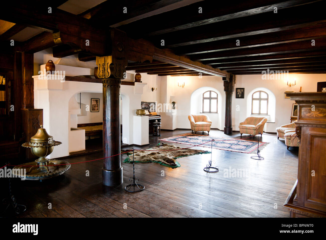 The Music Room Of Queen Mary At Bran Castle Romania Stock Photo Alamy the-music-room-of-queen-mary-at-bran-castle-romania-stock-photo-alamy